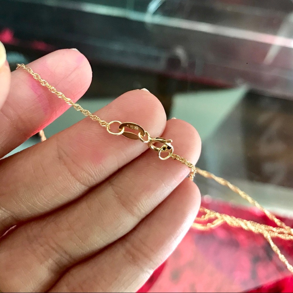 18k yellow gold necklace w/ cross pendant